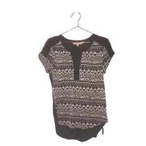 Daniel rainn v neck cap sleeve blouse size small